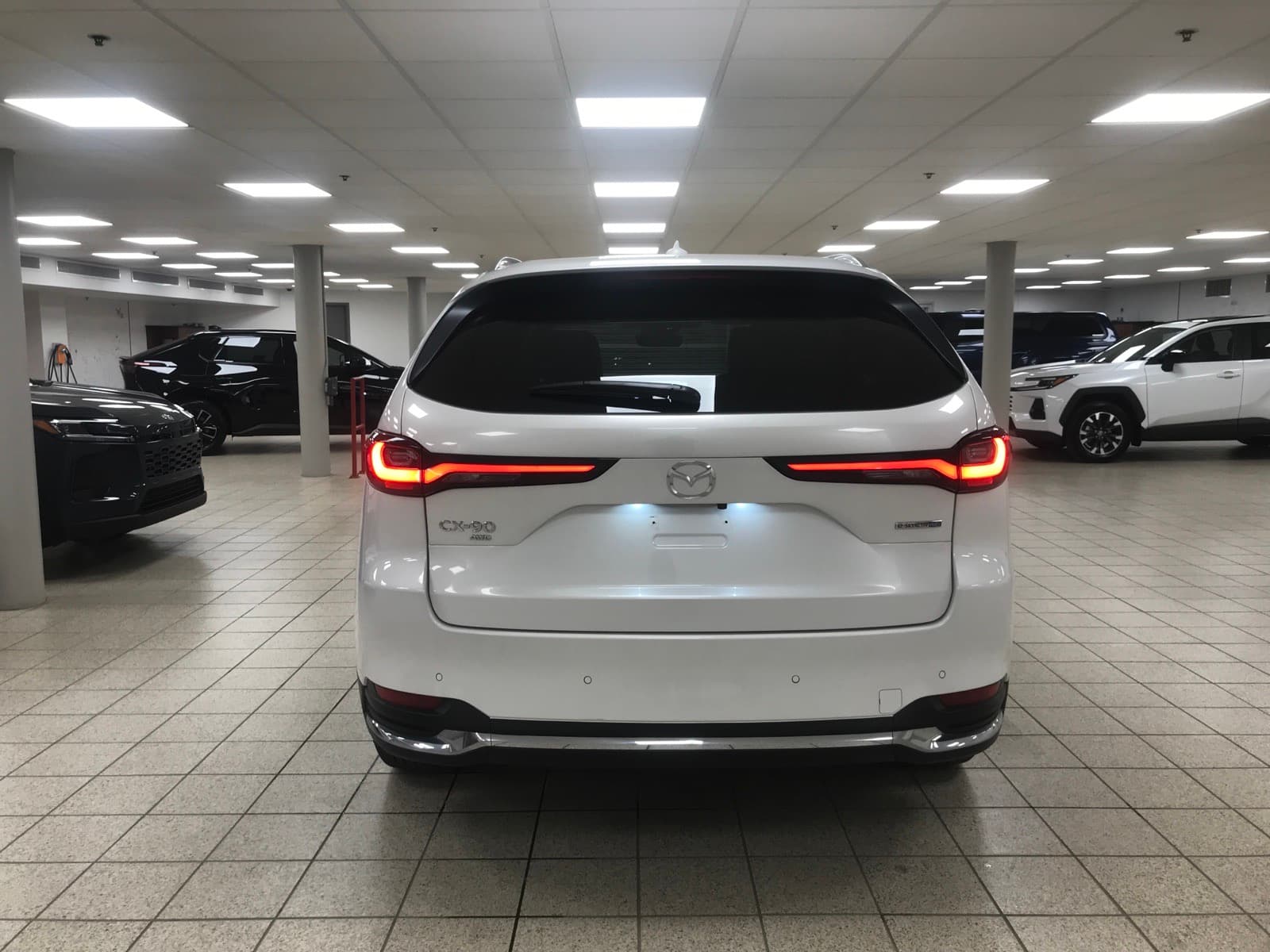 Mazda CX-90 PHEV 2025 — photo 8