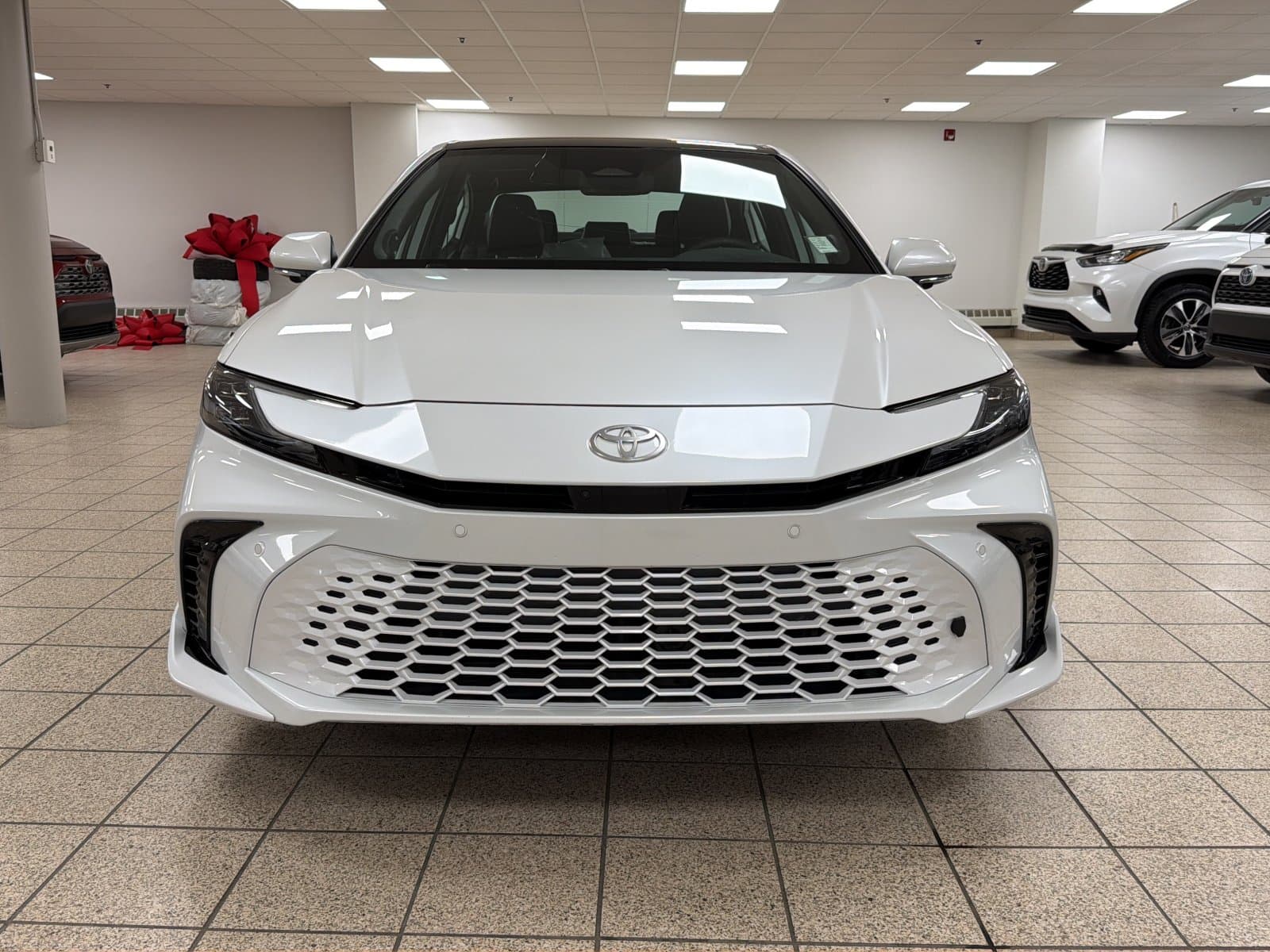 Toyota Camry 2026 — photo 9