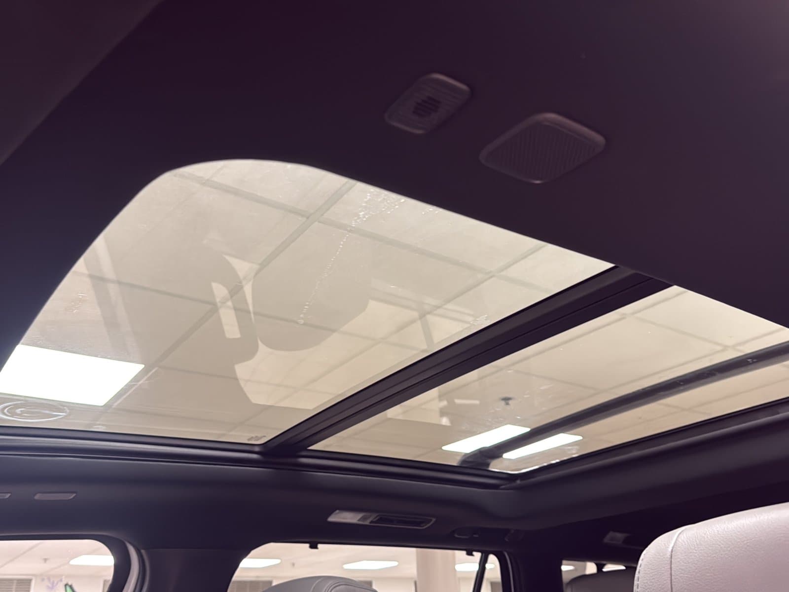 Toyota Sequoia 2025 — photo 16