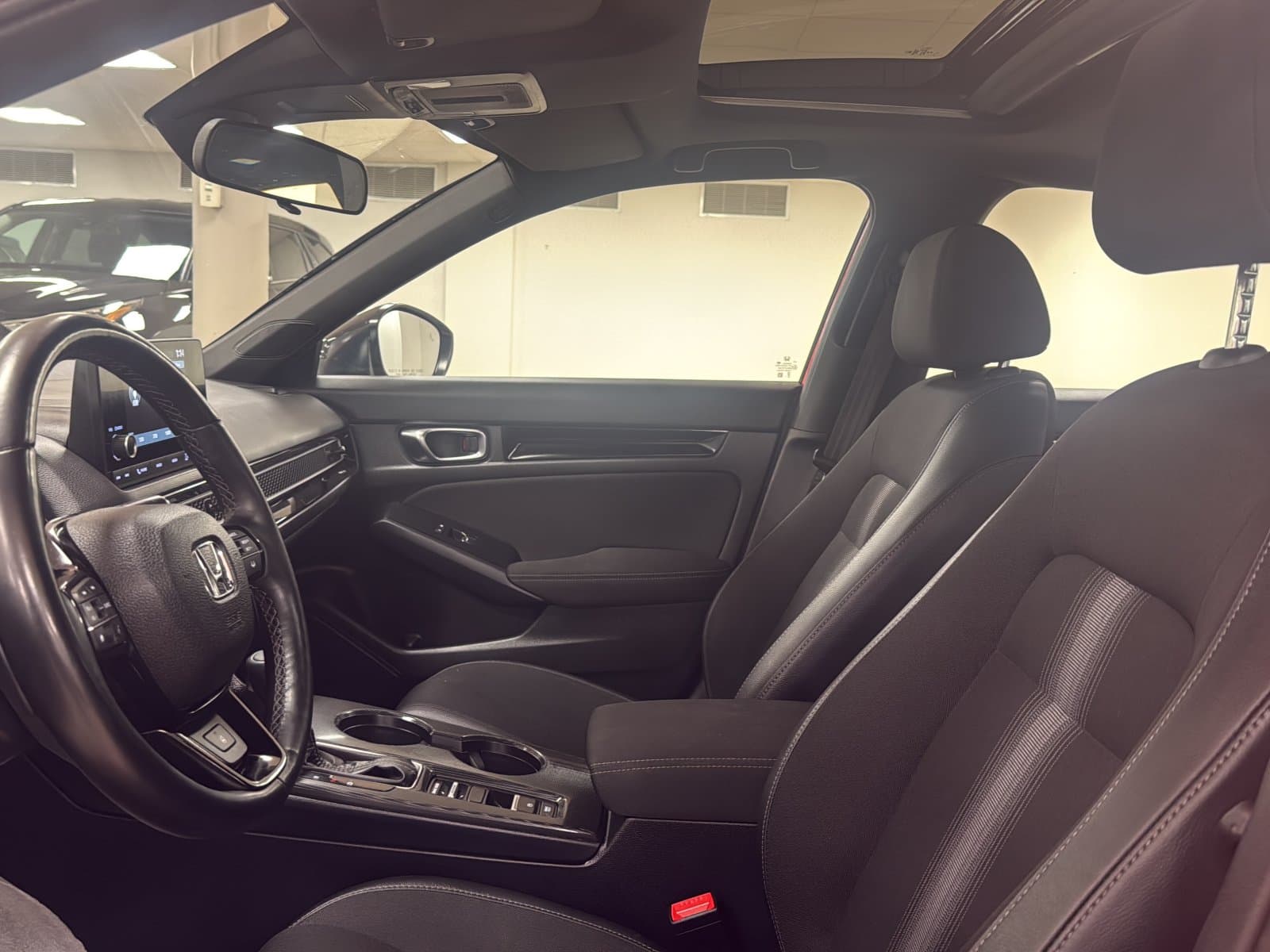 Honda CIVIC SEDAN HYBRID 2025 — photo 18