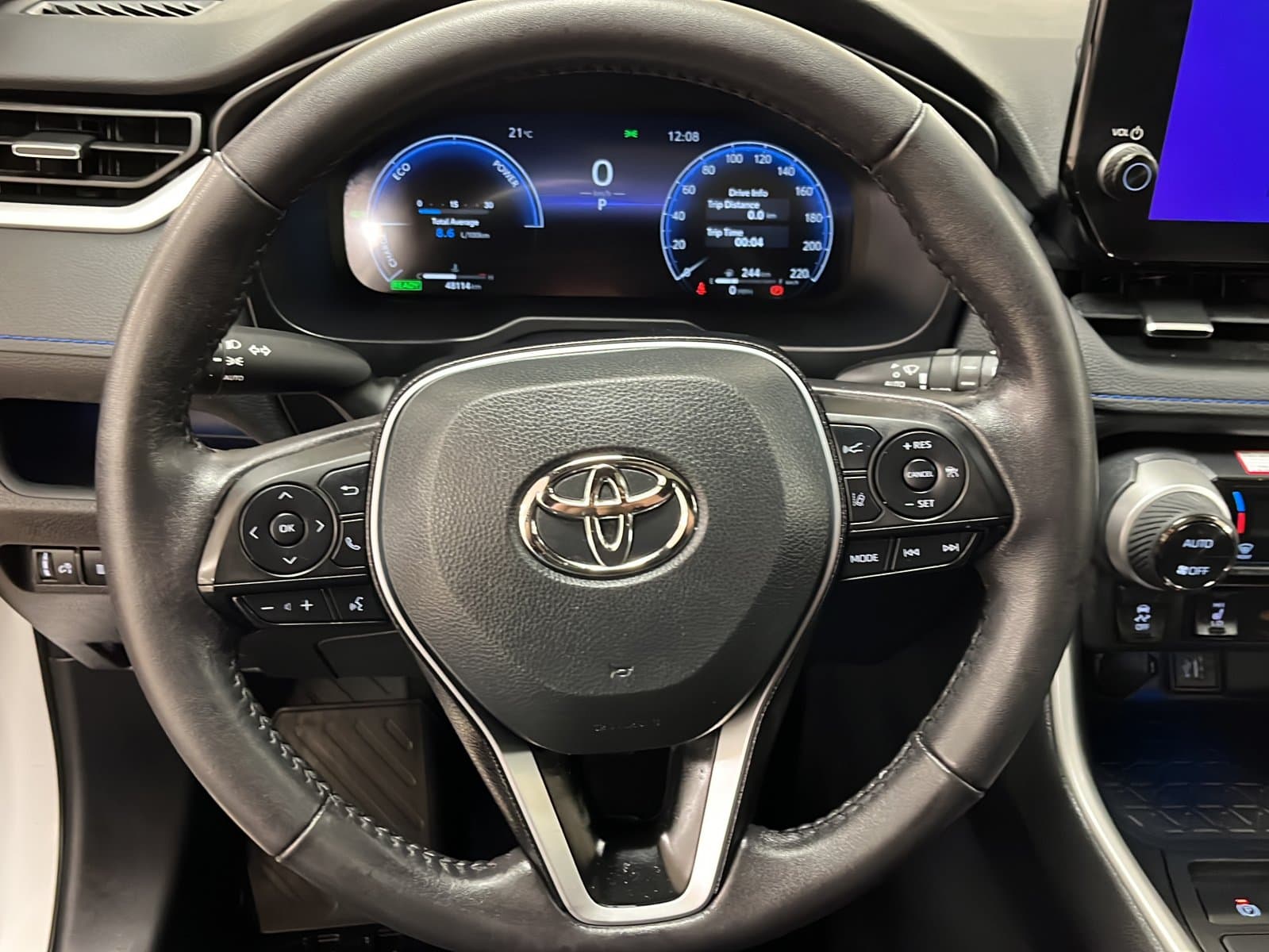 Toyota RAV4 2025 — photo 11