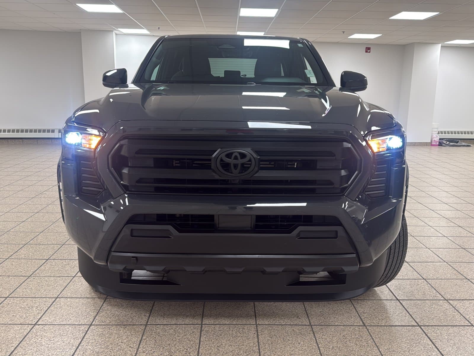 Toyota Tacoma 2025 — photo 9