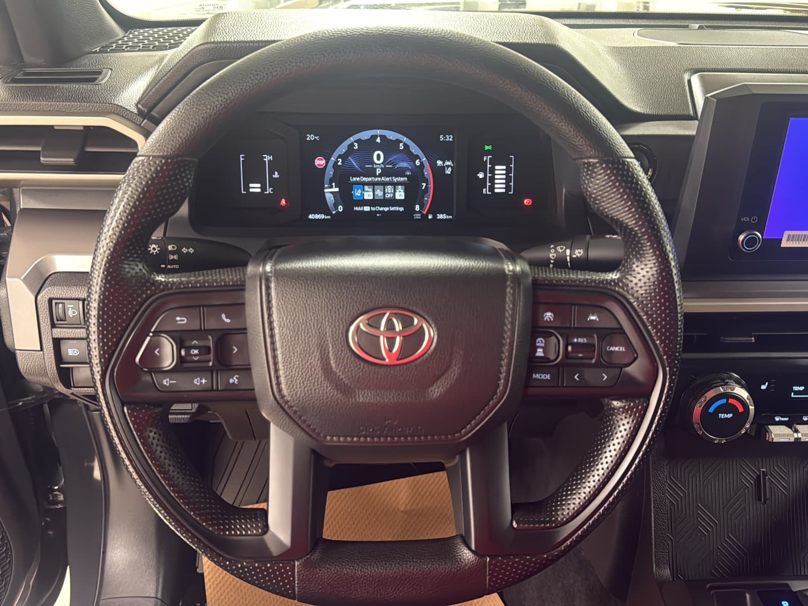 Toyota Tacoma 2025 — photo 11