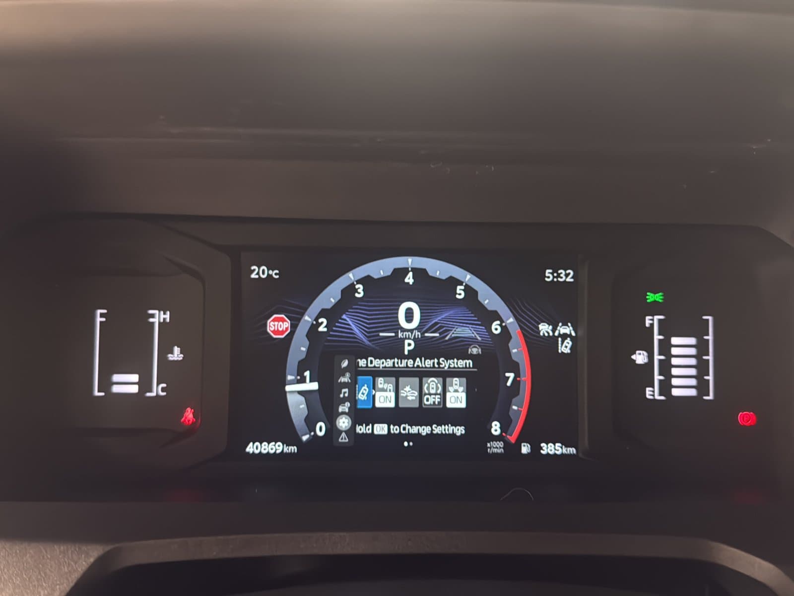 Toyota Tacoma 2025 — photo 12
