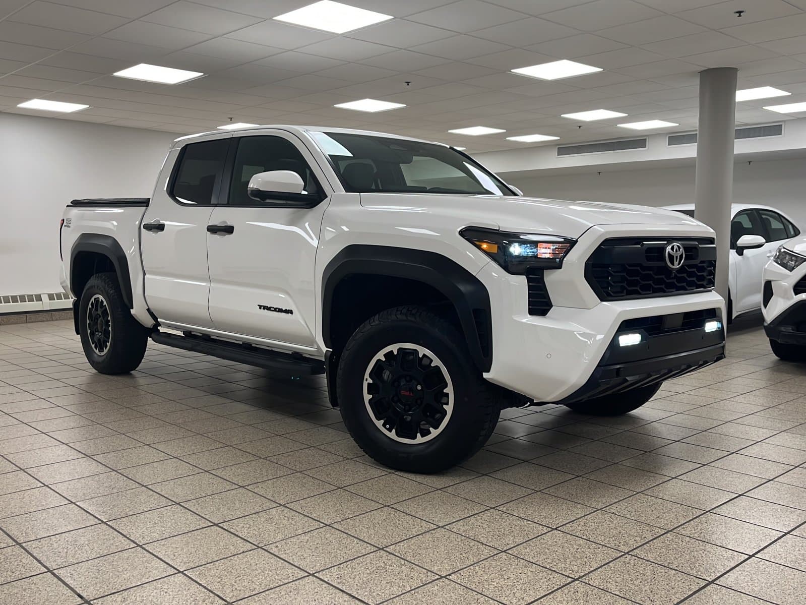 Toyota Tacoma 2025 — photo 2