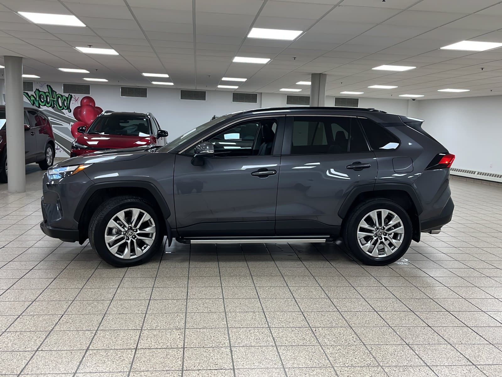 Toyota RAV4 2025 — photo 4