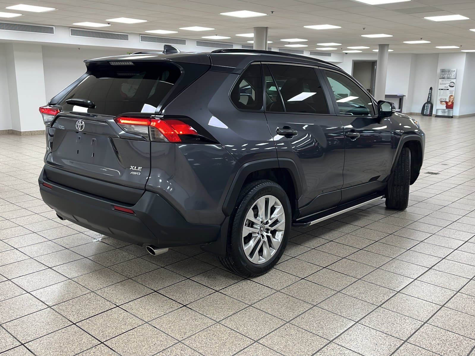 Toyota RAV4 2025 — photo 7