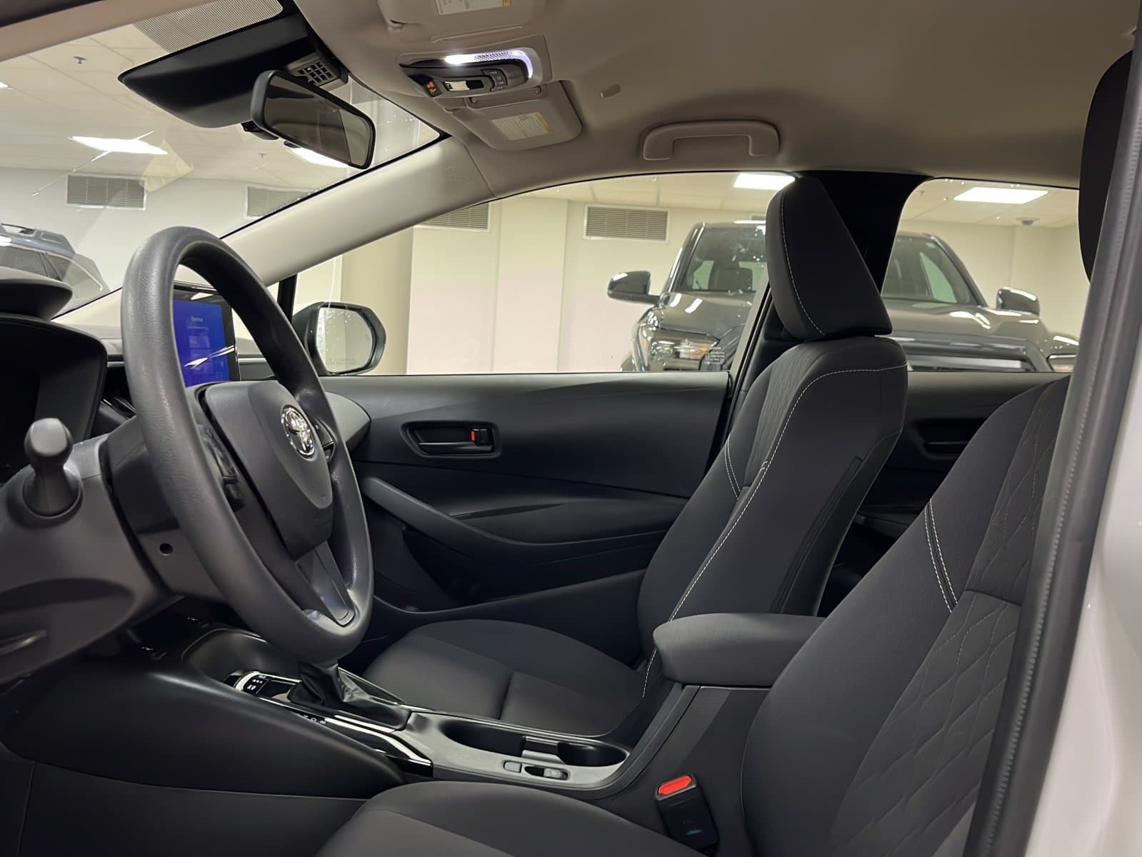 Toyota Corolla 2025 — photo 3