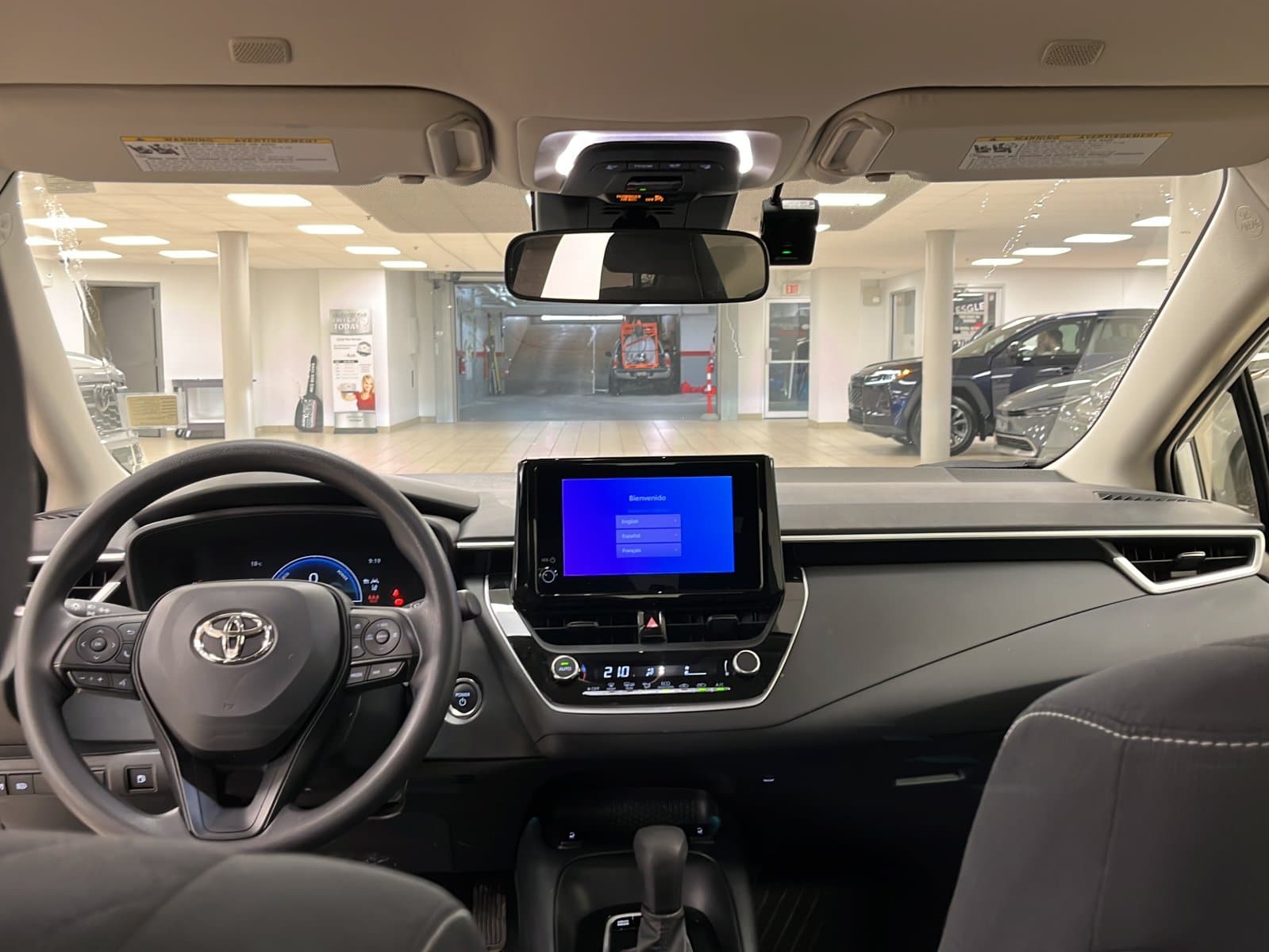 Toyota Corolla 2025 — photo 5