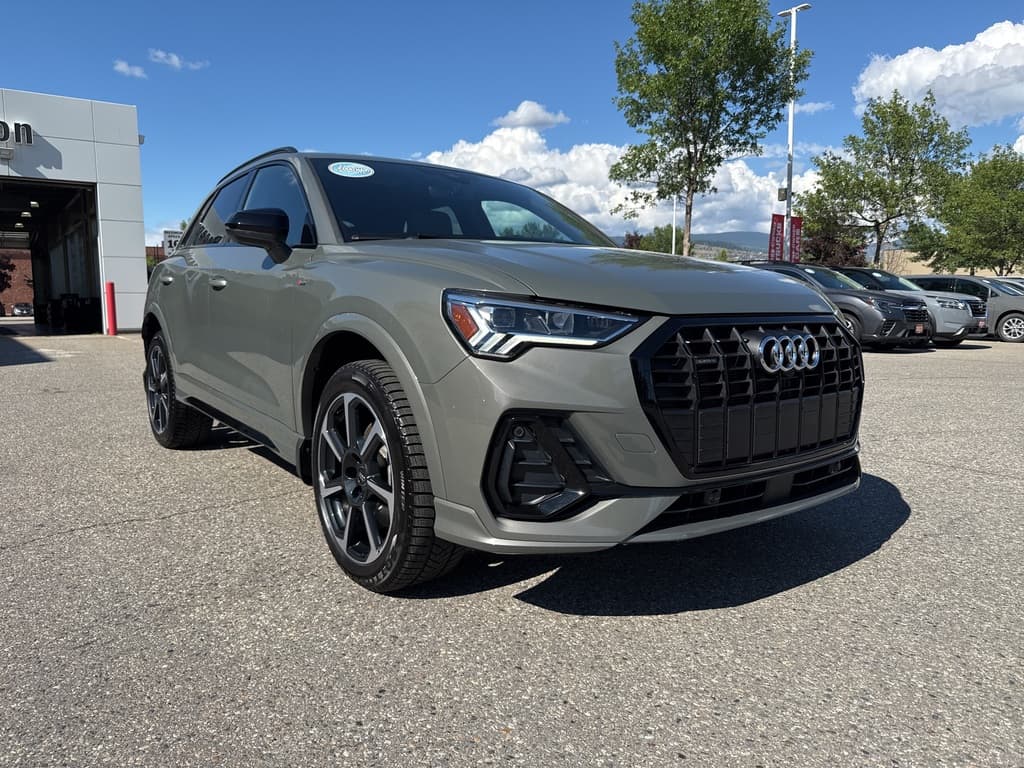Audi Q3 2024 — photo 10
