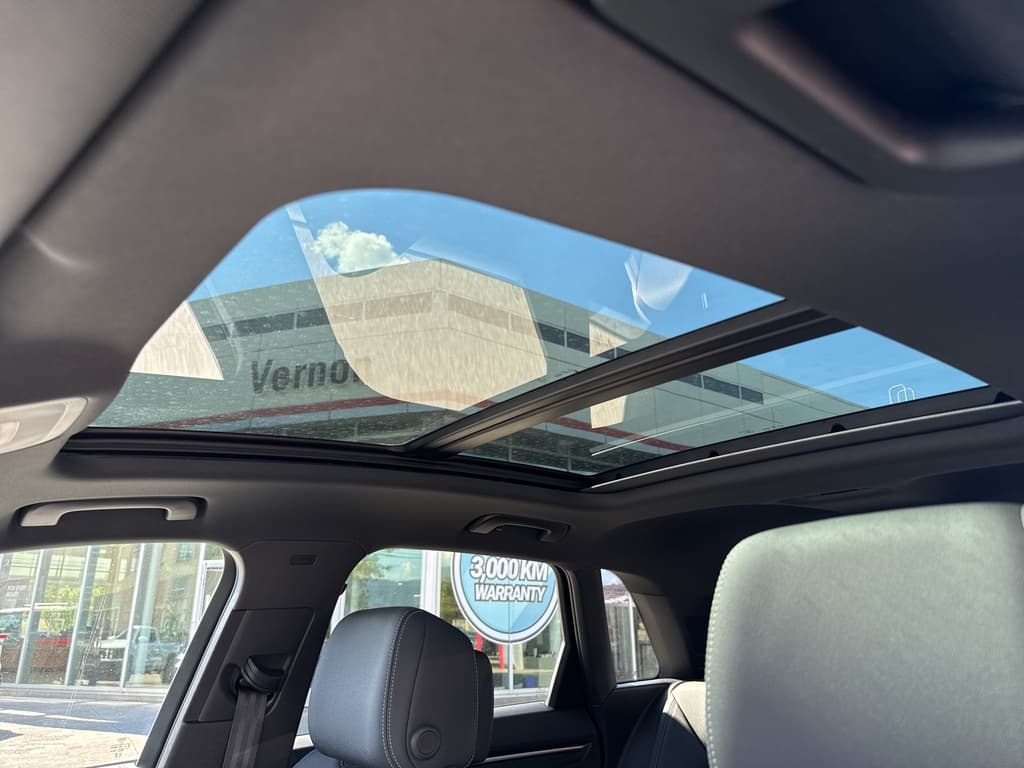 Audi Q3 2024 — photo 13