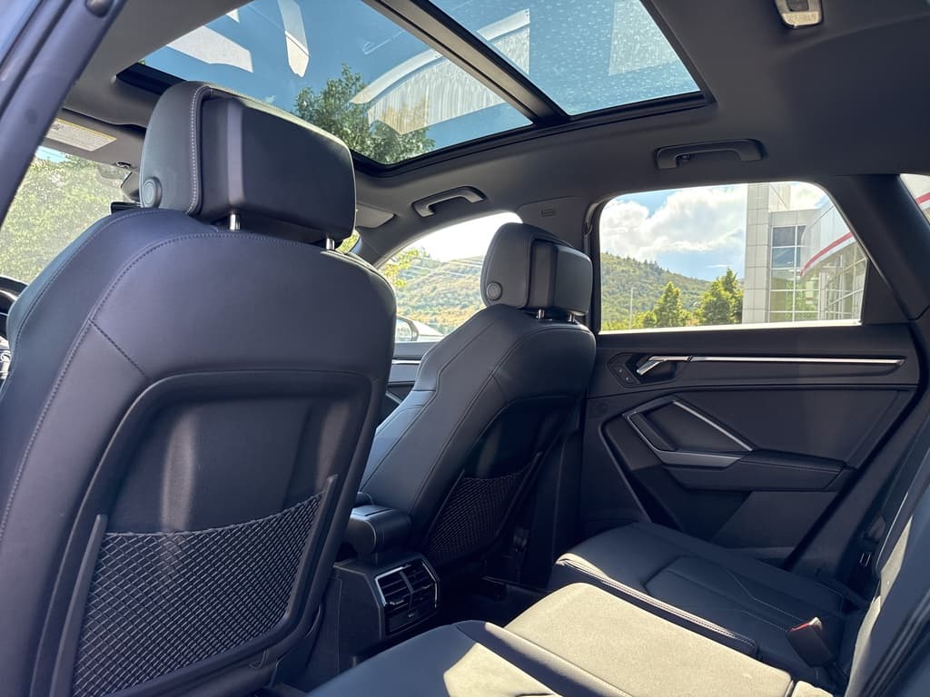 Audi Q3 2024 — photo 18