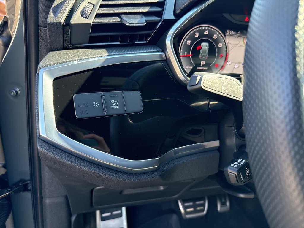 Audi Q3 2024 — photo 22