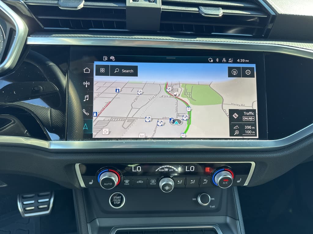 Audi Q3 2024 — photo 24
