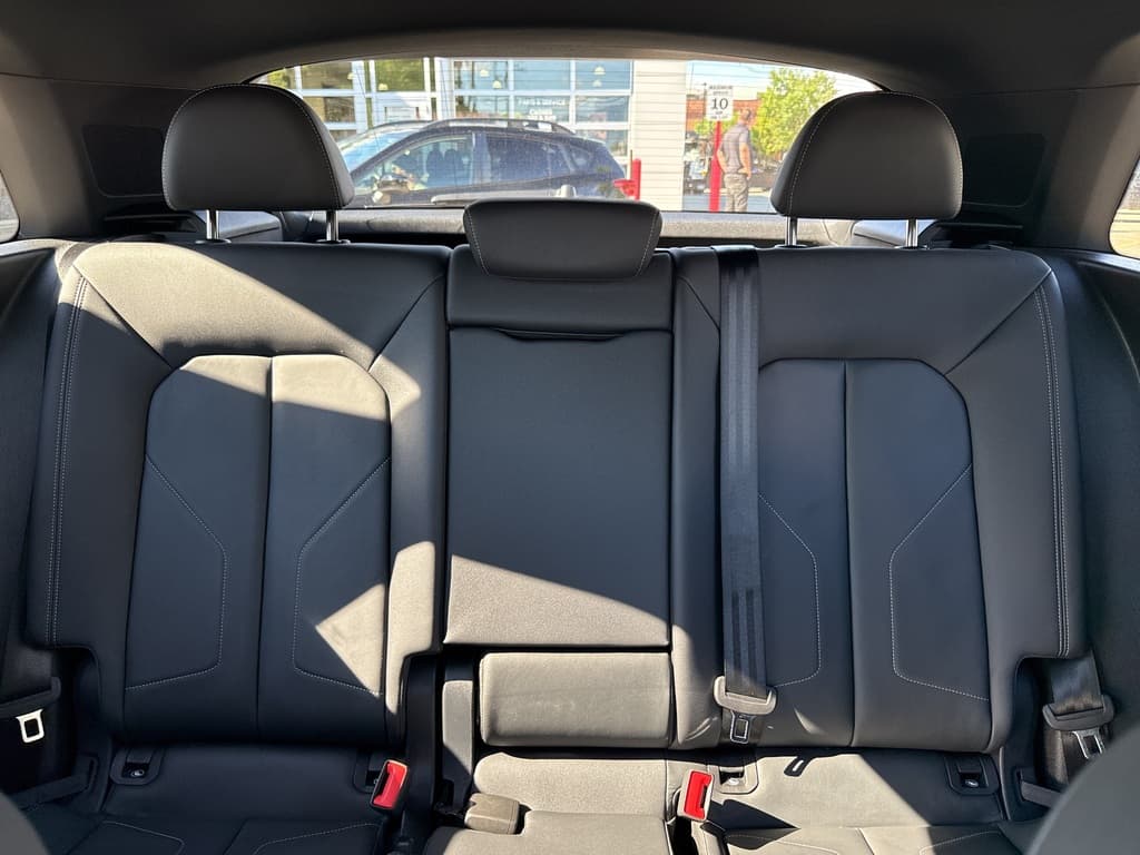 Audi Q3 2024 — photo 27