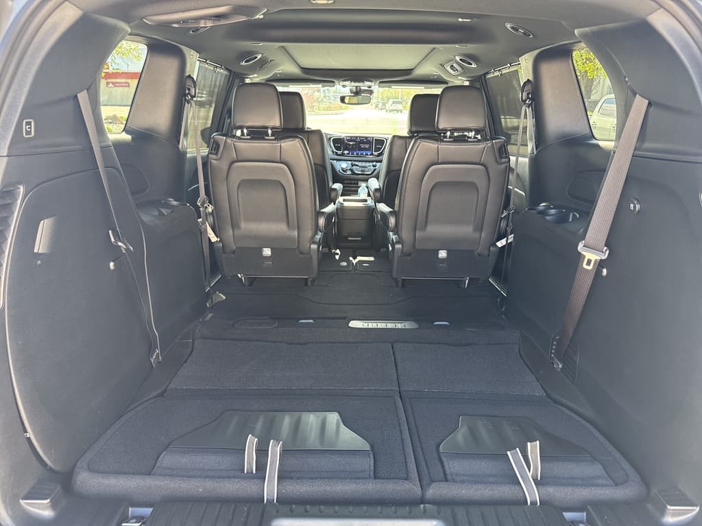 Chrysler Pacifica 2025 — photo 8