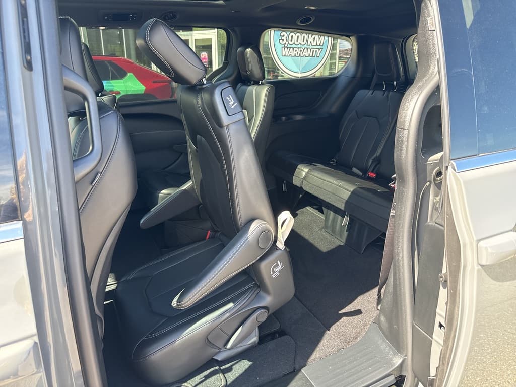 Chrysler Pacifica 2025 — photo 19