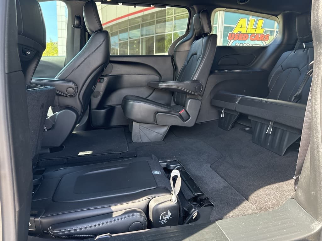 Chrysler Pacifica 2025 — photo 20