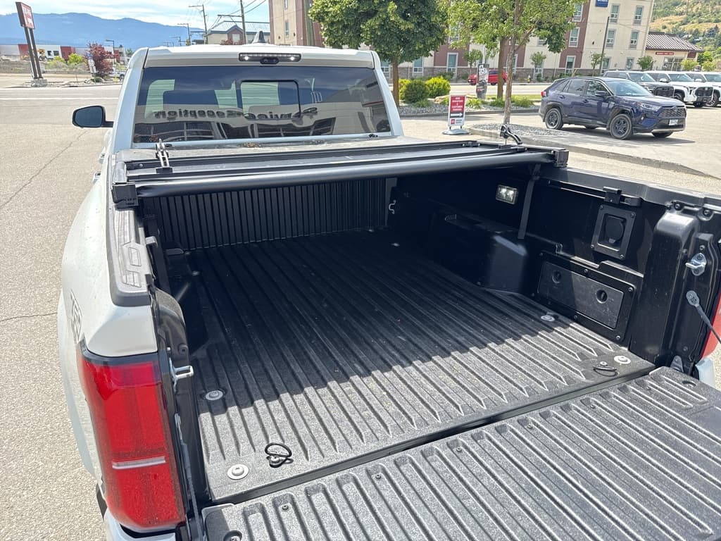 Toyota Tacoma 4X4 2025 — photo 8