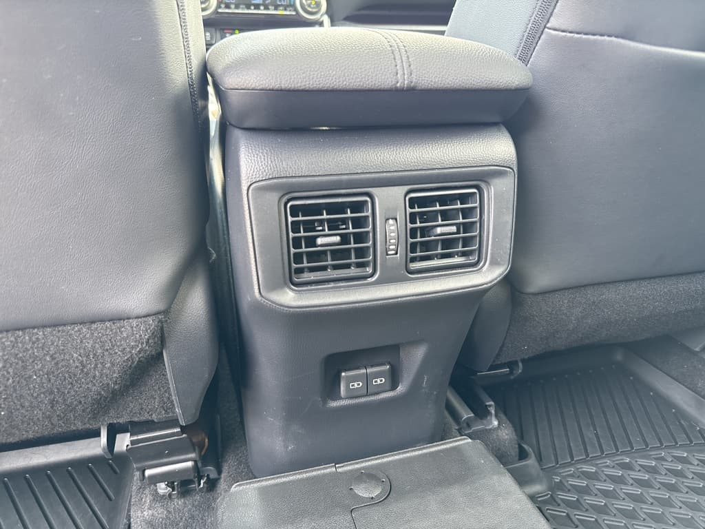 Toyota RAV4 2025 — photo 19
