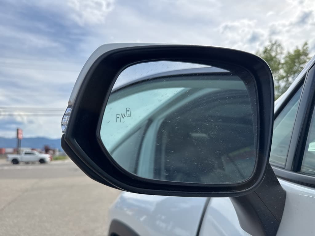 Toyota RAV4 2025 — photo 24