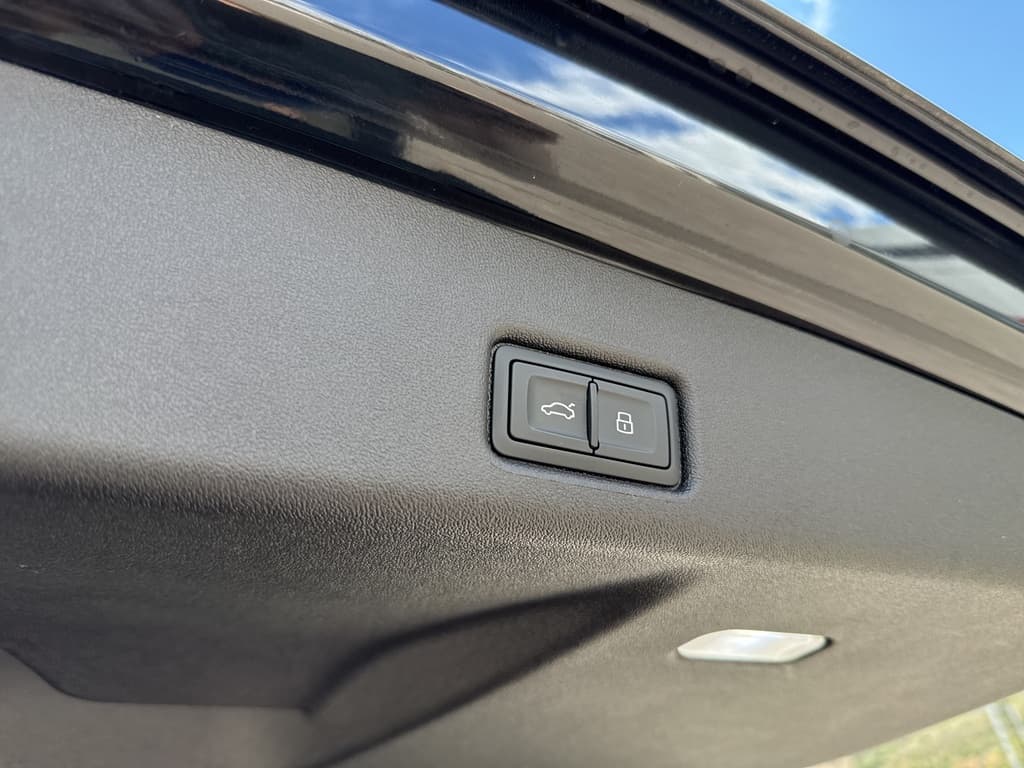 Audi Q5 2025 — photo 9