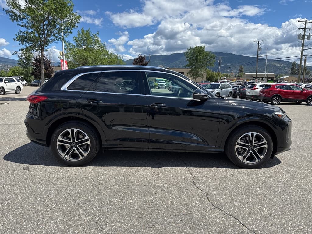 Audi Q5 2025 — photo 10