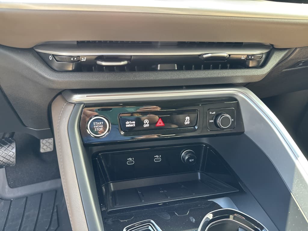 Audi Q5 2025 — photo 26