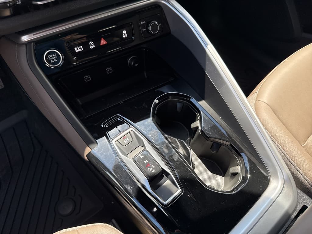 Audi Q5 2025 — photo 27