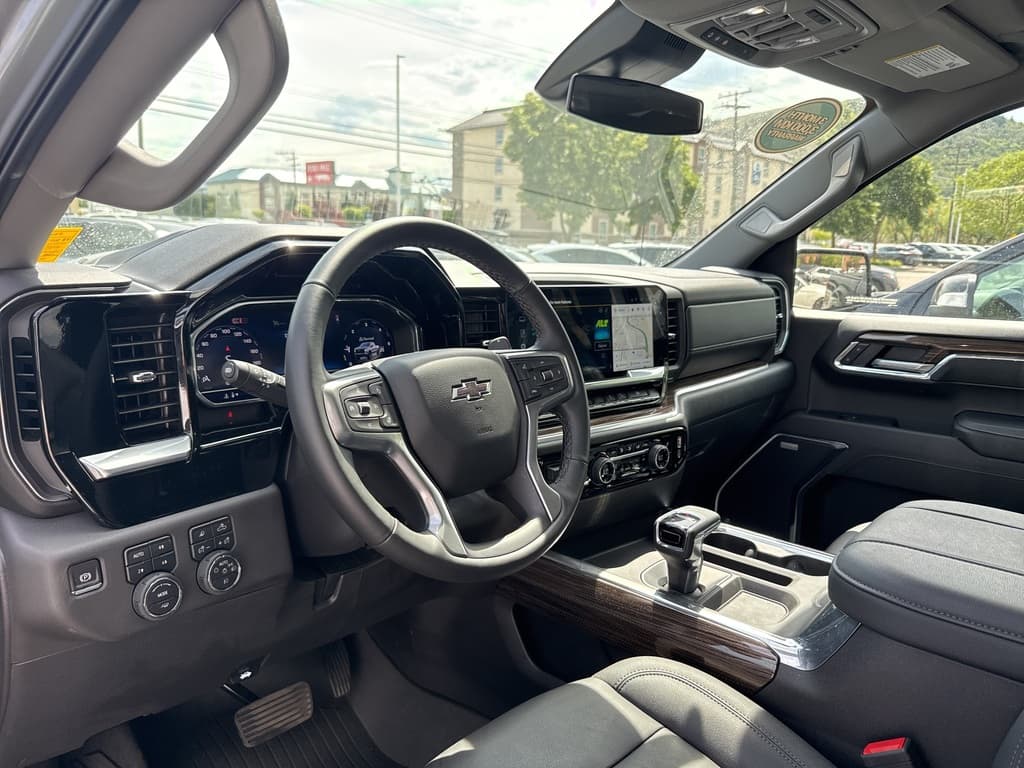 Chevrolet Silverado 1500 2025 — photo 17