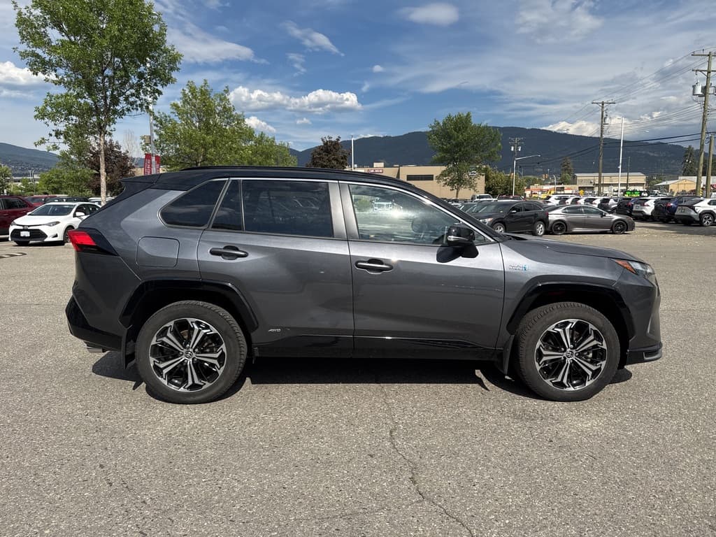 Toyota RAV4 Plug-In Hybrid 2024 — photo 8