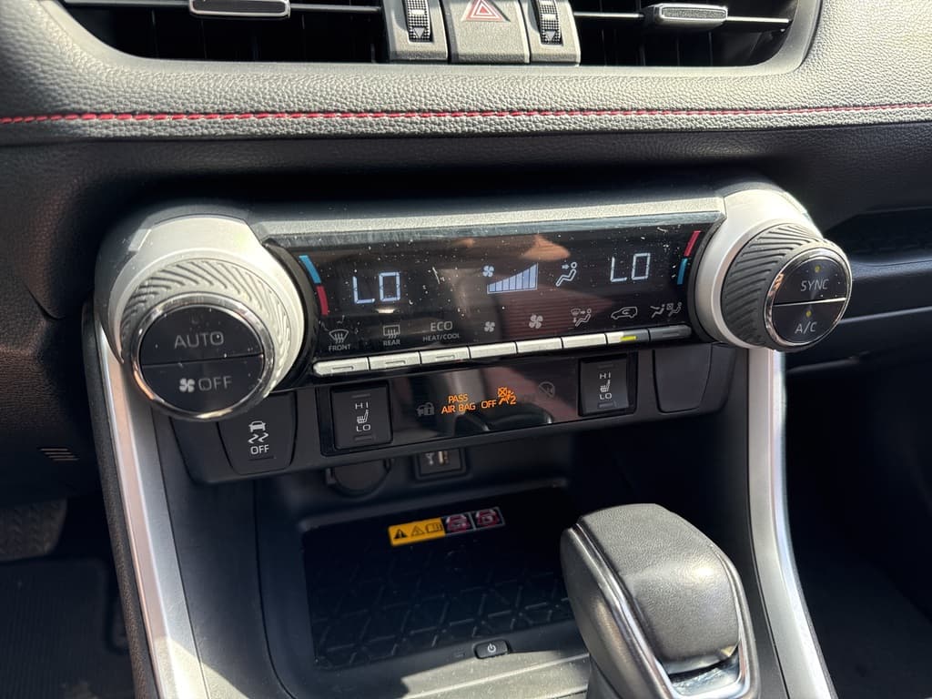 Toyota RAV4 Plug-In Hybrid 2024 — photo 23