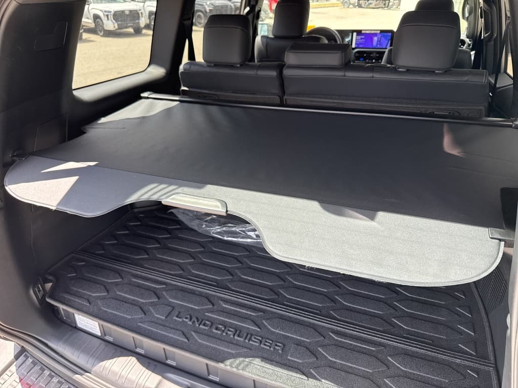 Toyota Land Cruiser 2025 — photo 17