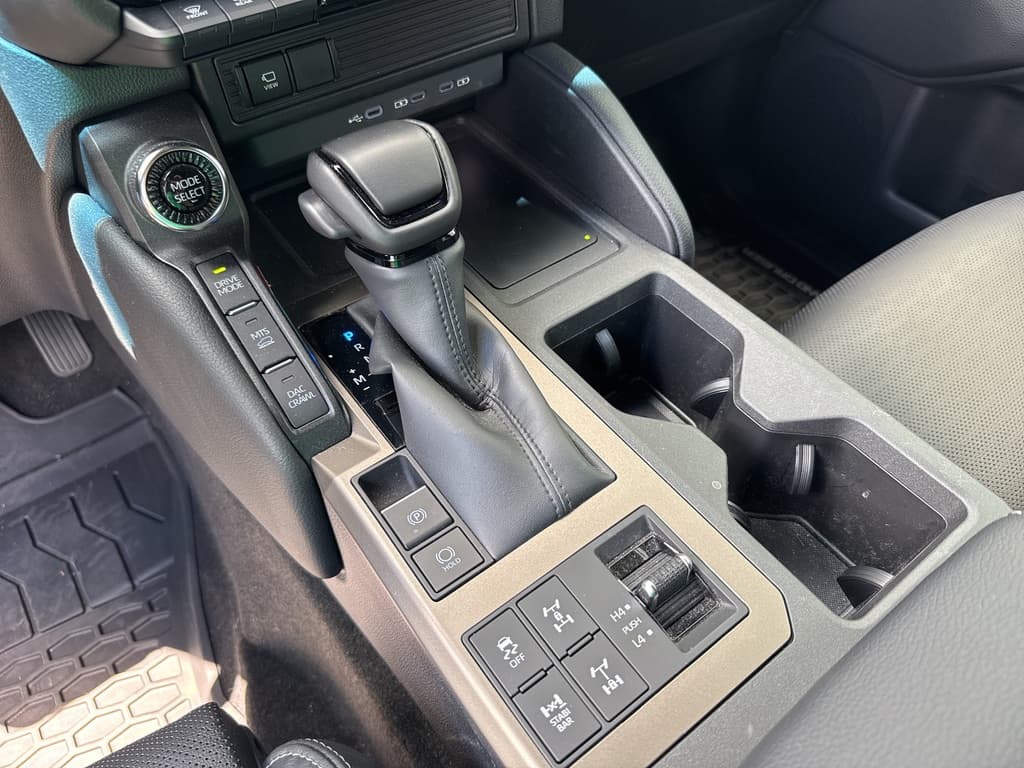 Toyota Land Cruiser 2025 — photo 27