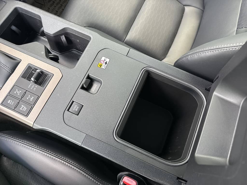 Toyota Land Cruiser 2025 — photo 28