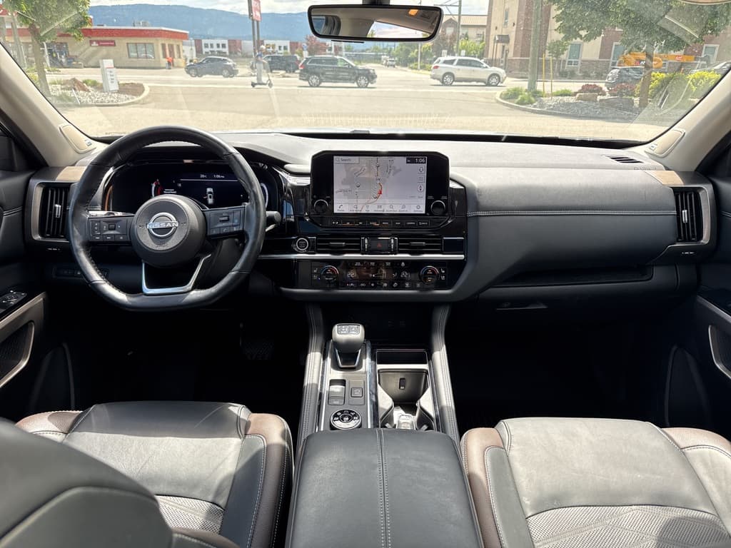 Nissan Pathfinder 2024 — photo 17
