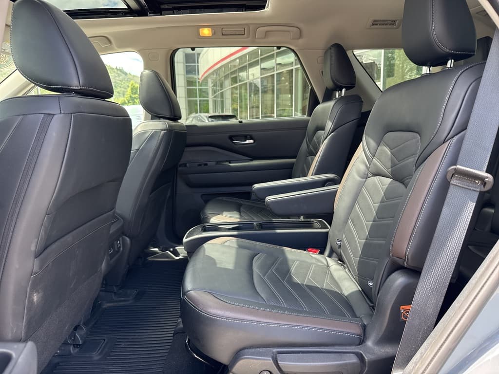 Nissan Pathfinder 2024 — photo 18
