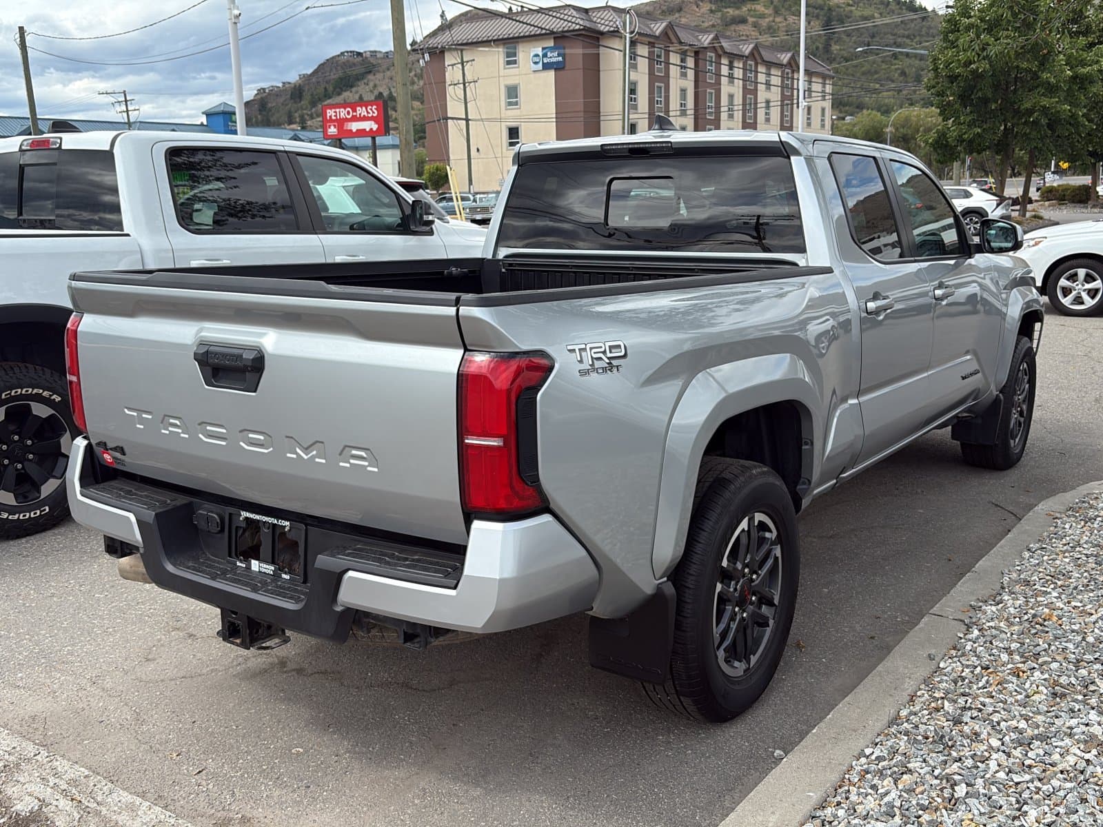 Toyota Tacoma 4X4 2024 — photo 6