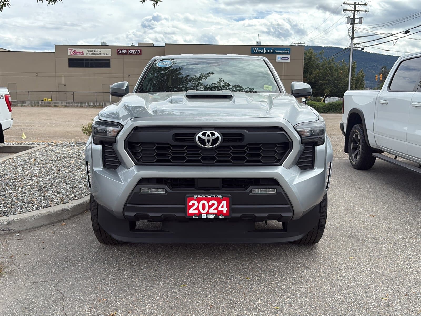 Toyota Tacoma 4X4 2024 — photo 8