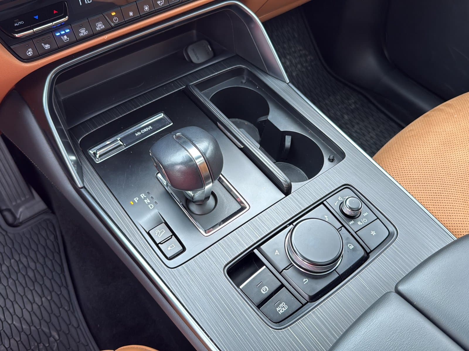 Mazda CX-90 MHEV 2024 — photo 25