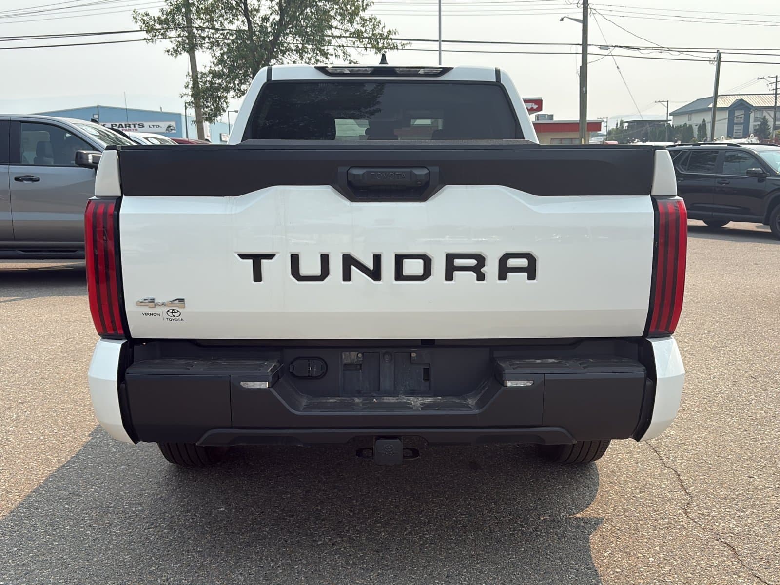 Toyota Tundra 4X4 2024 — photo 3