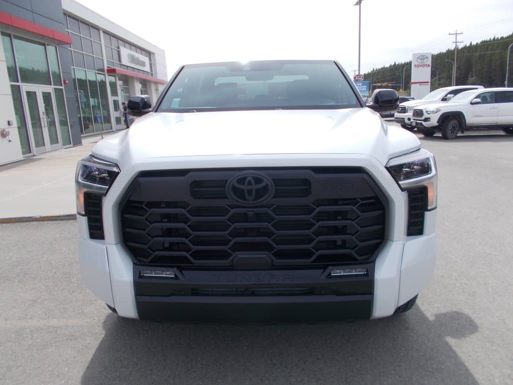Toyota Tundra 2025 — photo 3