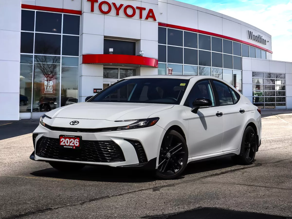 Toyota Camry 2026 WHITE à vendre à Etobicoke