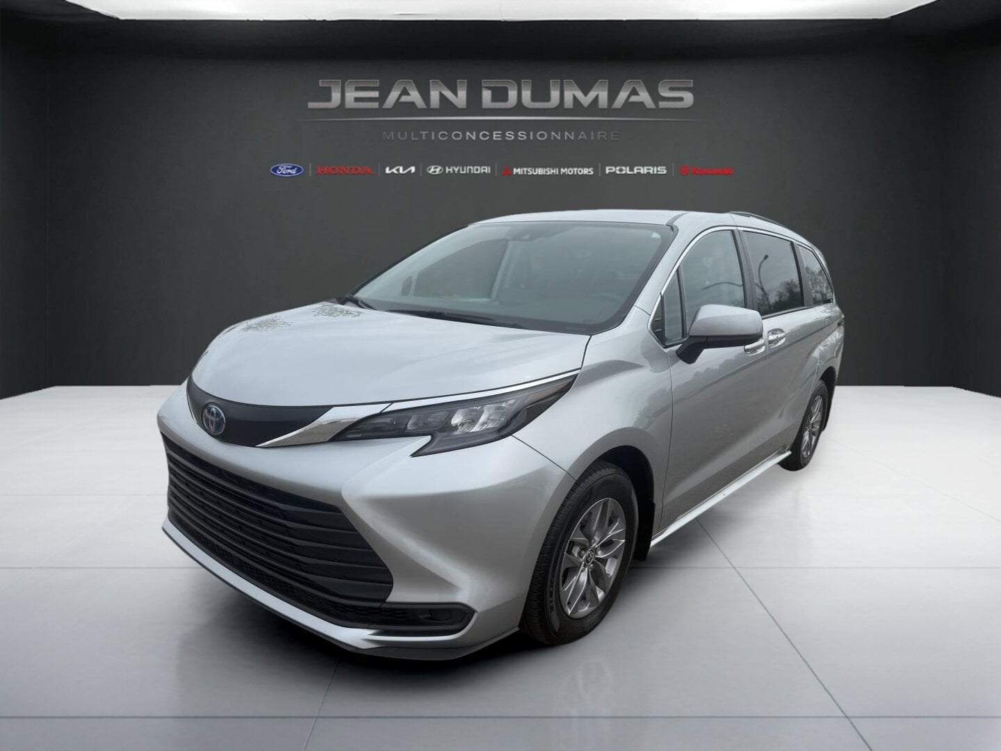 Toyota Sienna 2024 à vendre à Saint-Félicien