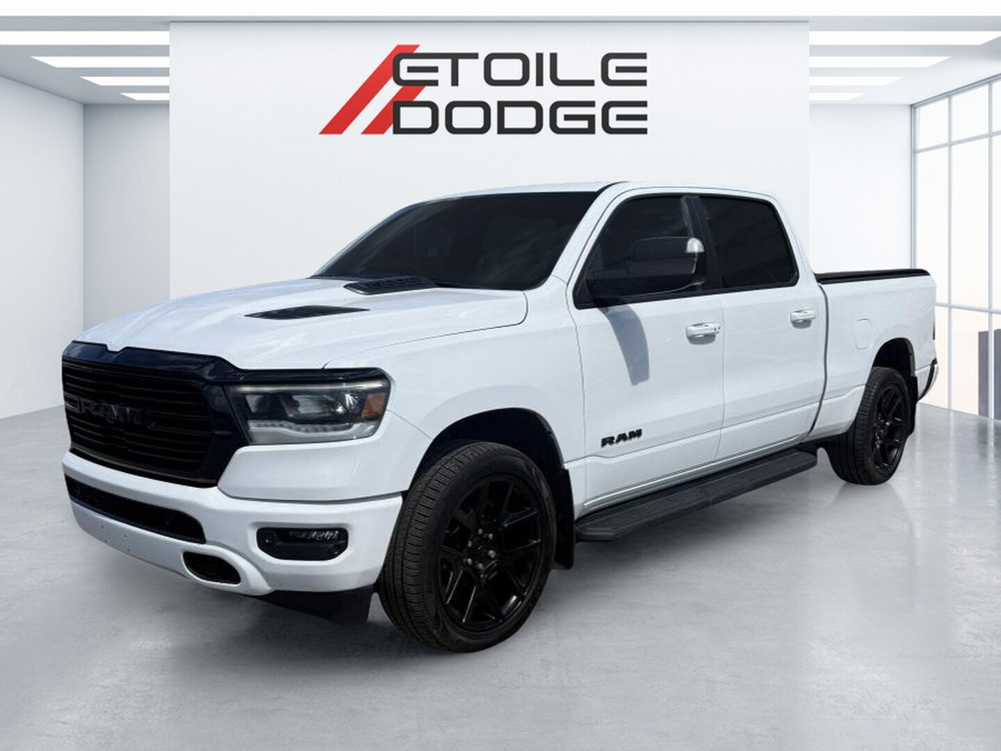 RAM 1500 2023 à vendre à Jonquière