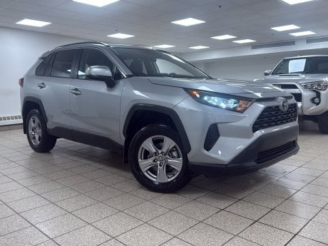Toyota RAV4 2025 01D6 Silver Sky Metallic à vendre à Calgary