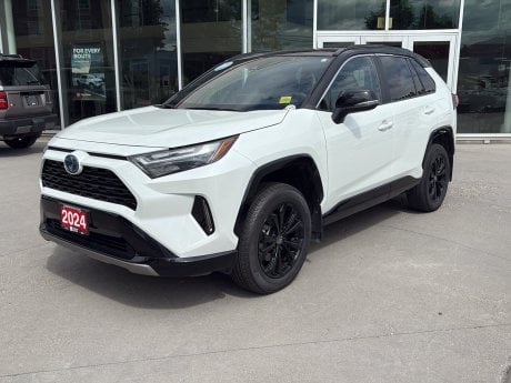 Toyota RAV4 2024 Wind Chill Pearl w/Black Roof à vendre à Vernon